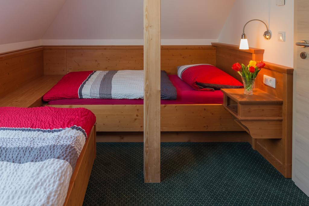 Pension Am Finkenberg Sebnitz Zimmer foto