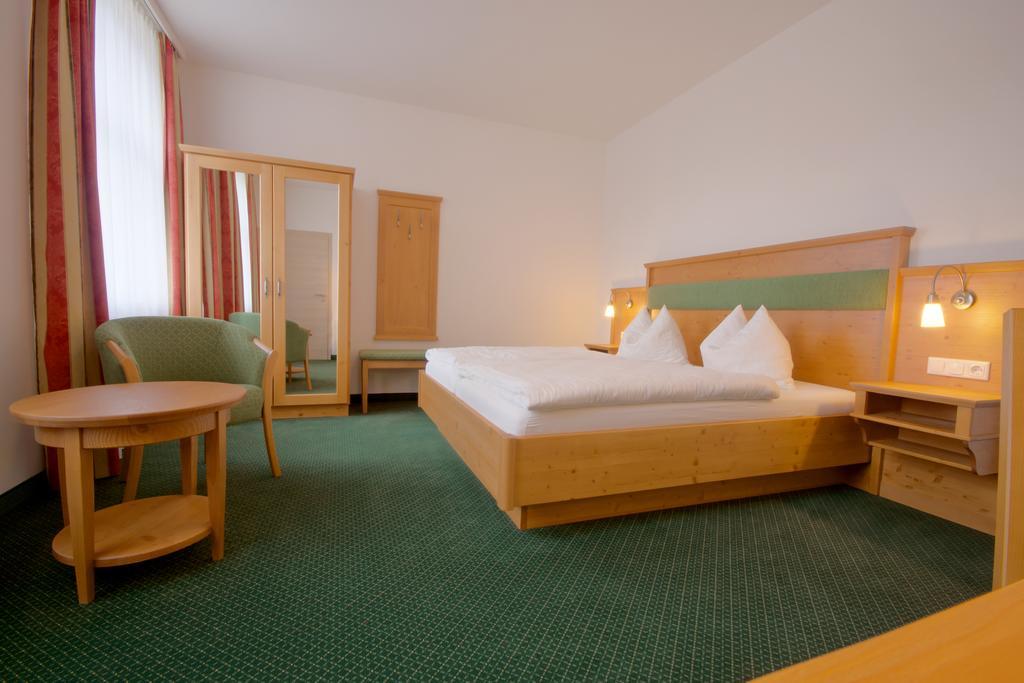 Pension Am Finkenberg Sebnitz Zimmer foto