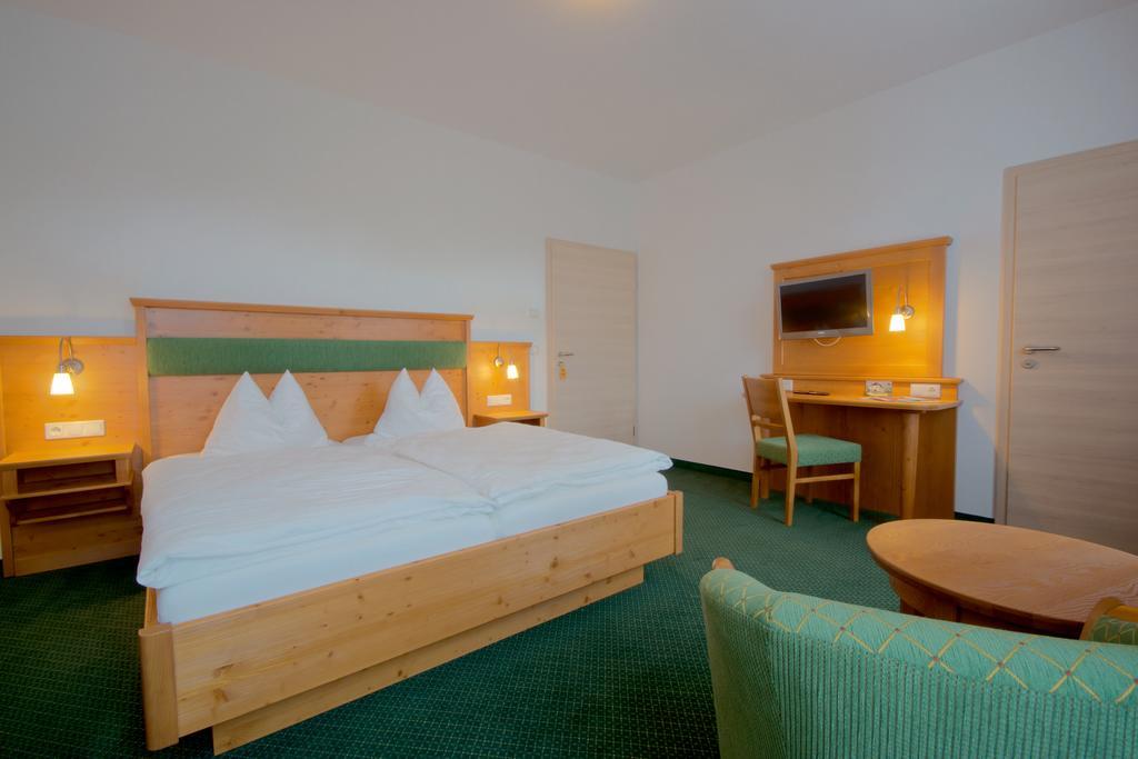 Pension Am Finkenberg Sebnitz Zimmer foto